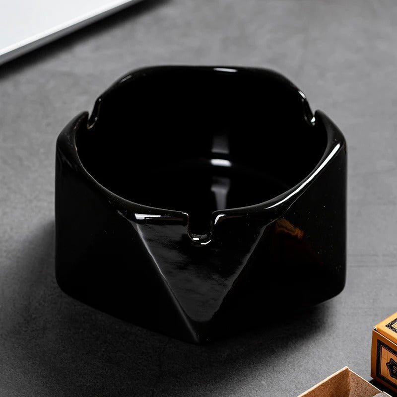 Ceramic Ashtray for Home - Creative Desk Ashtray With Lid